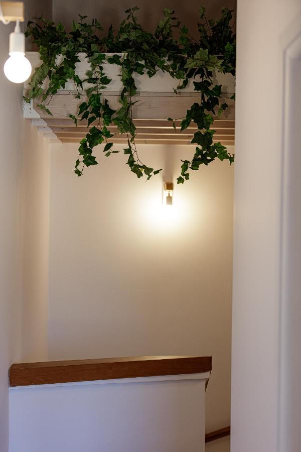 Villa Seashell -Wonderful Newly Renovated Villa On The Beach Galatas  Bagian luar foto